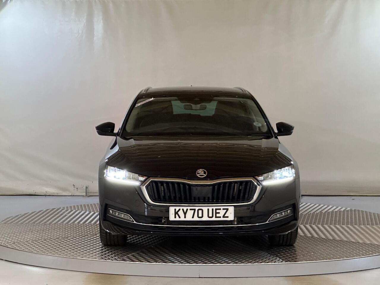 Skoda Octavia KY70UEZ