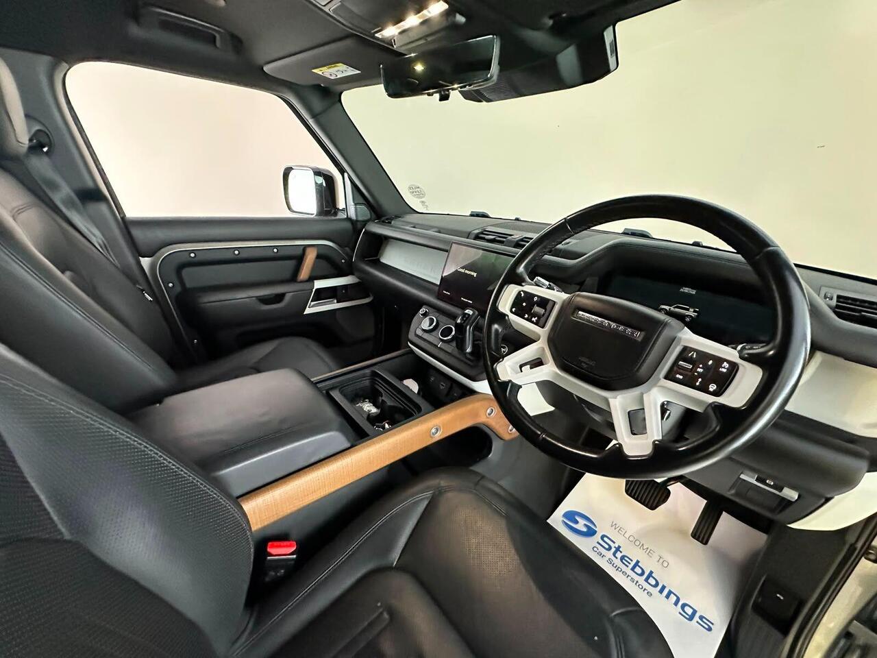 Land Rover Defender 110 FH71KKZ