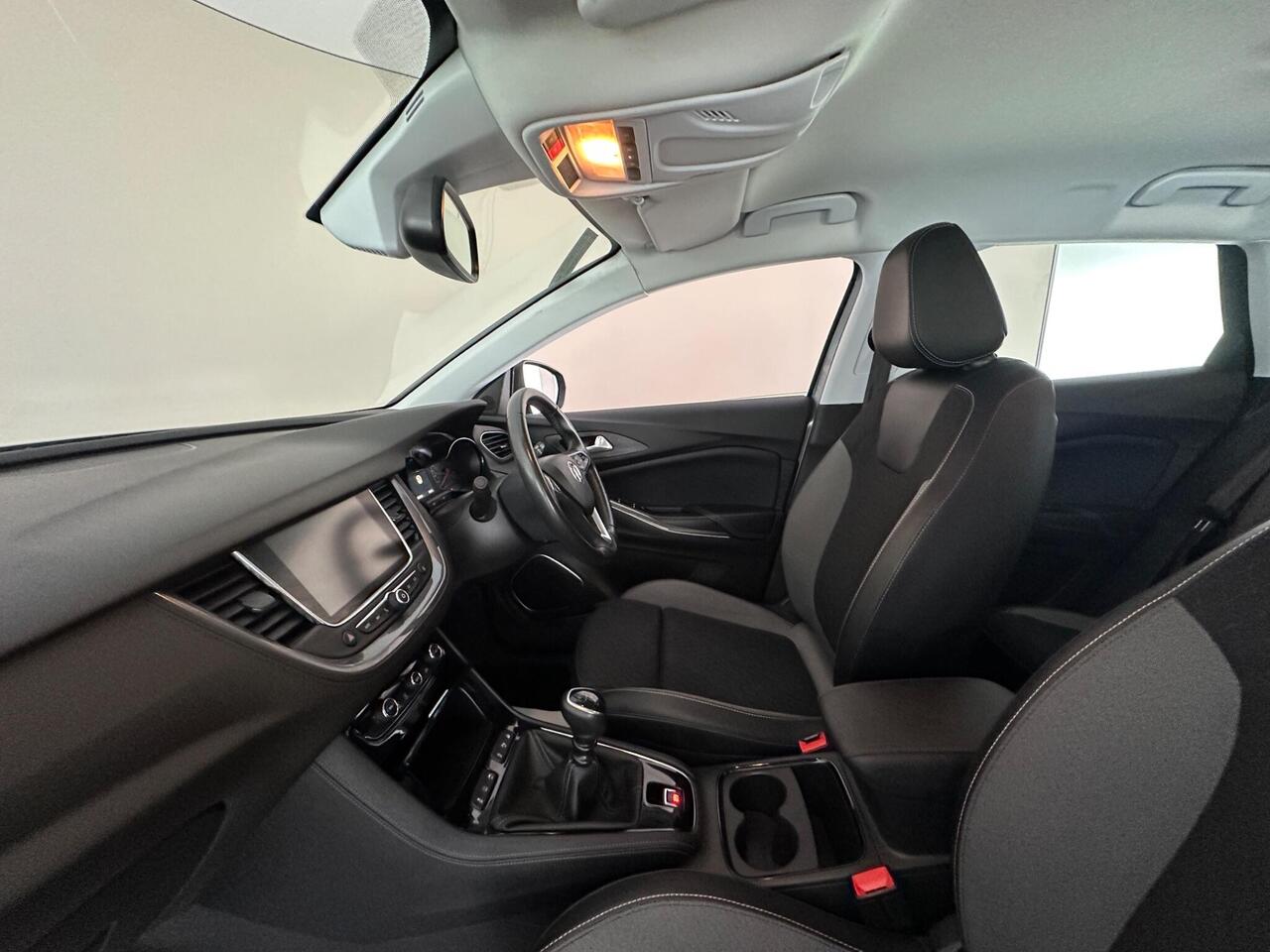 Vauxhall Grandland X FP21OZF