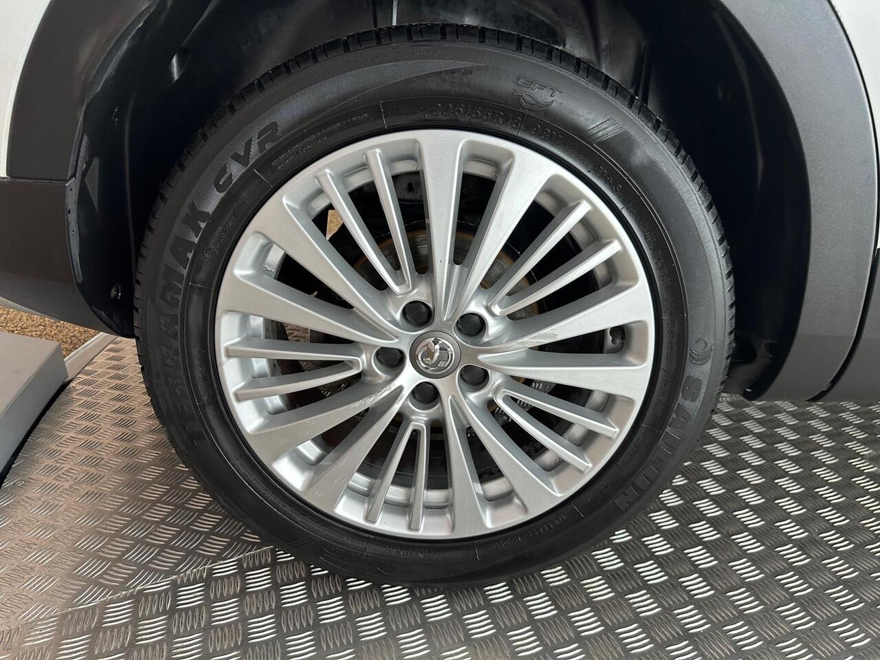 Vauxhall Grandland X KY18FNF
