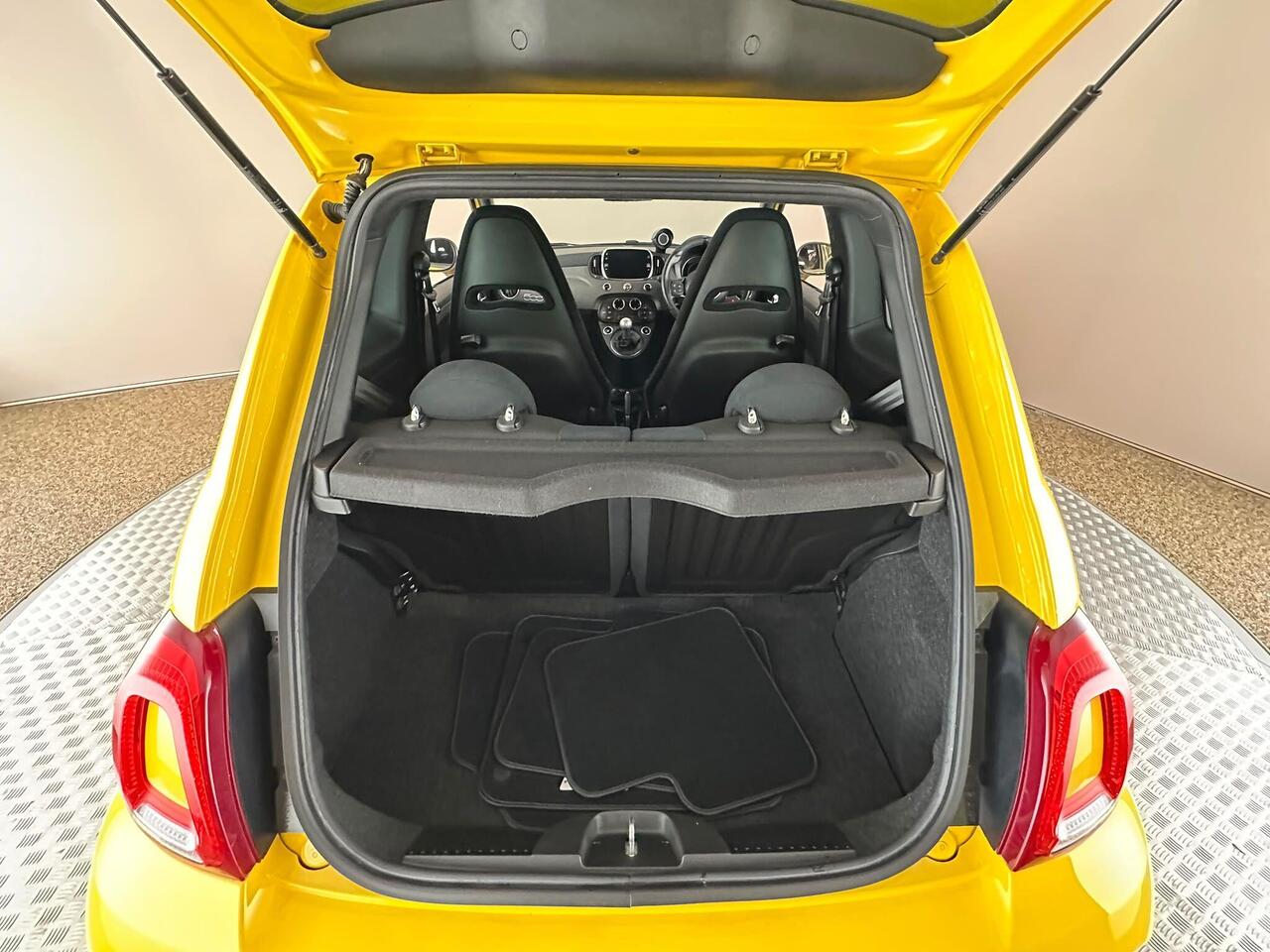 Abarth 595 HJ69ZRR