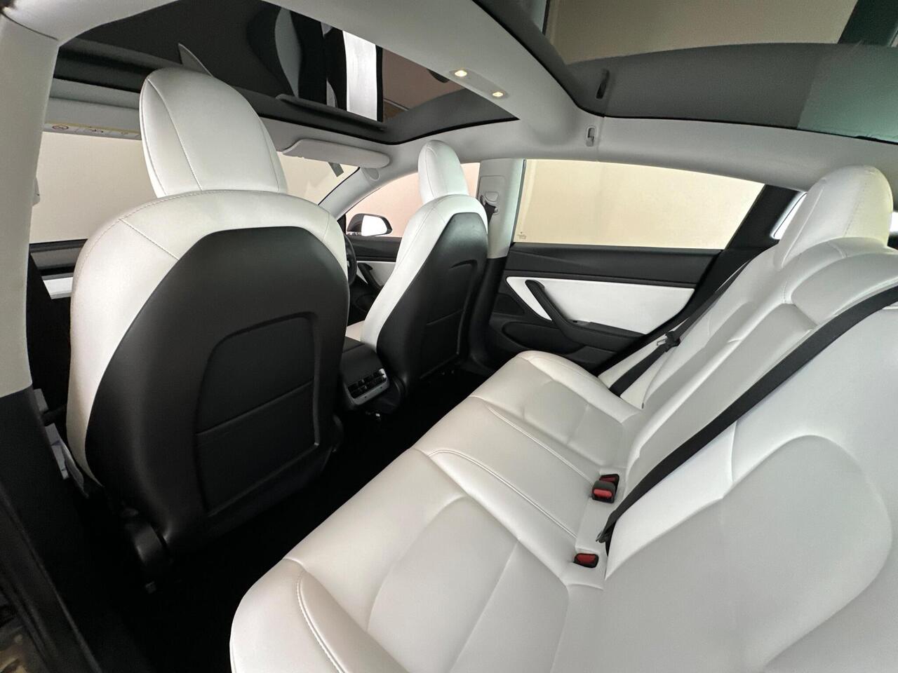 Tesla Model 3 BU70XRY