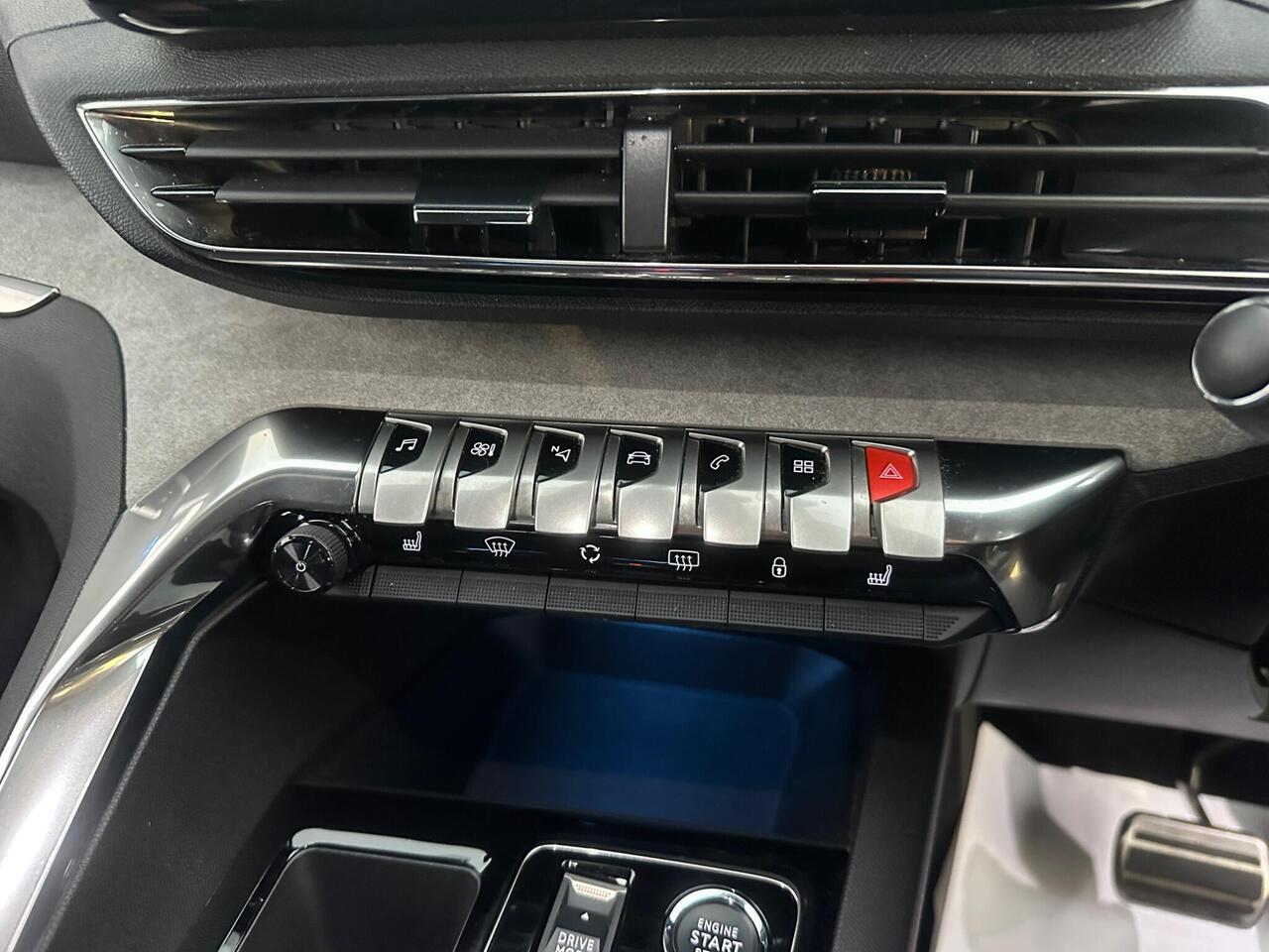 Peugeot 5008 DL23VUJ