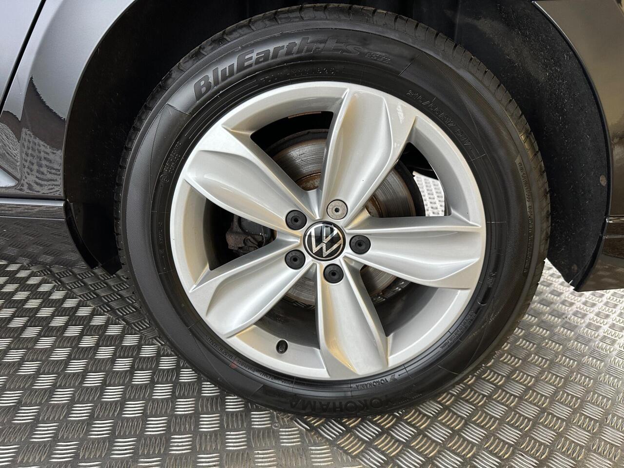 Volkswagen Passat YC71RXO
