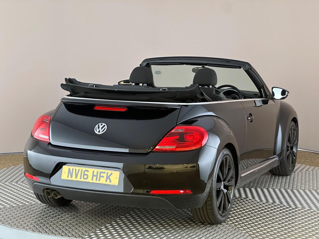 Volkswagen Beetle NV16HFK