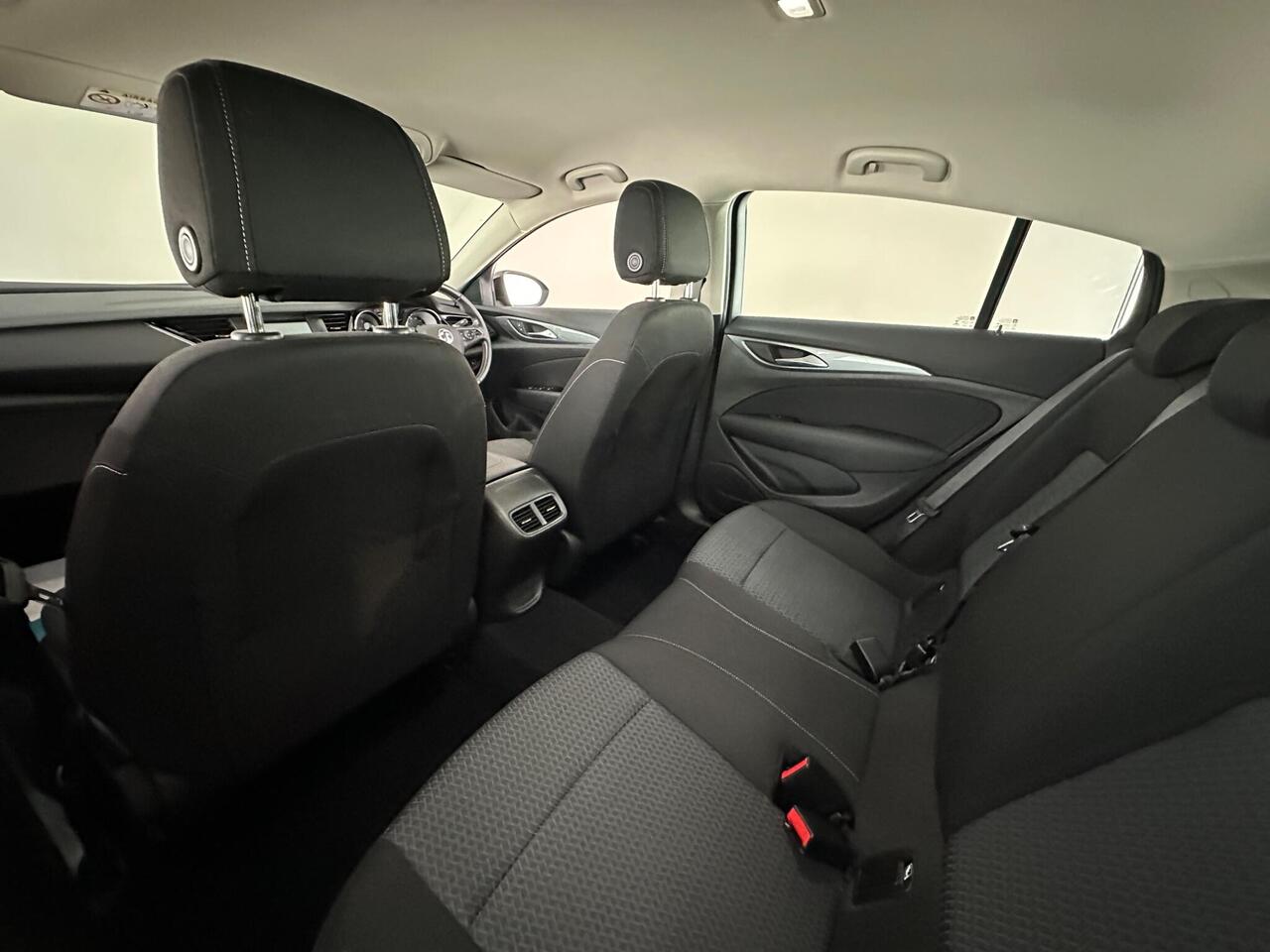 Vauxhall Insignia VO71HPL