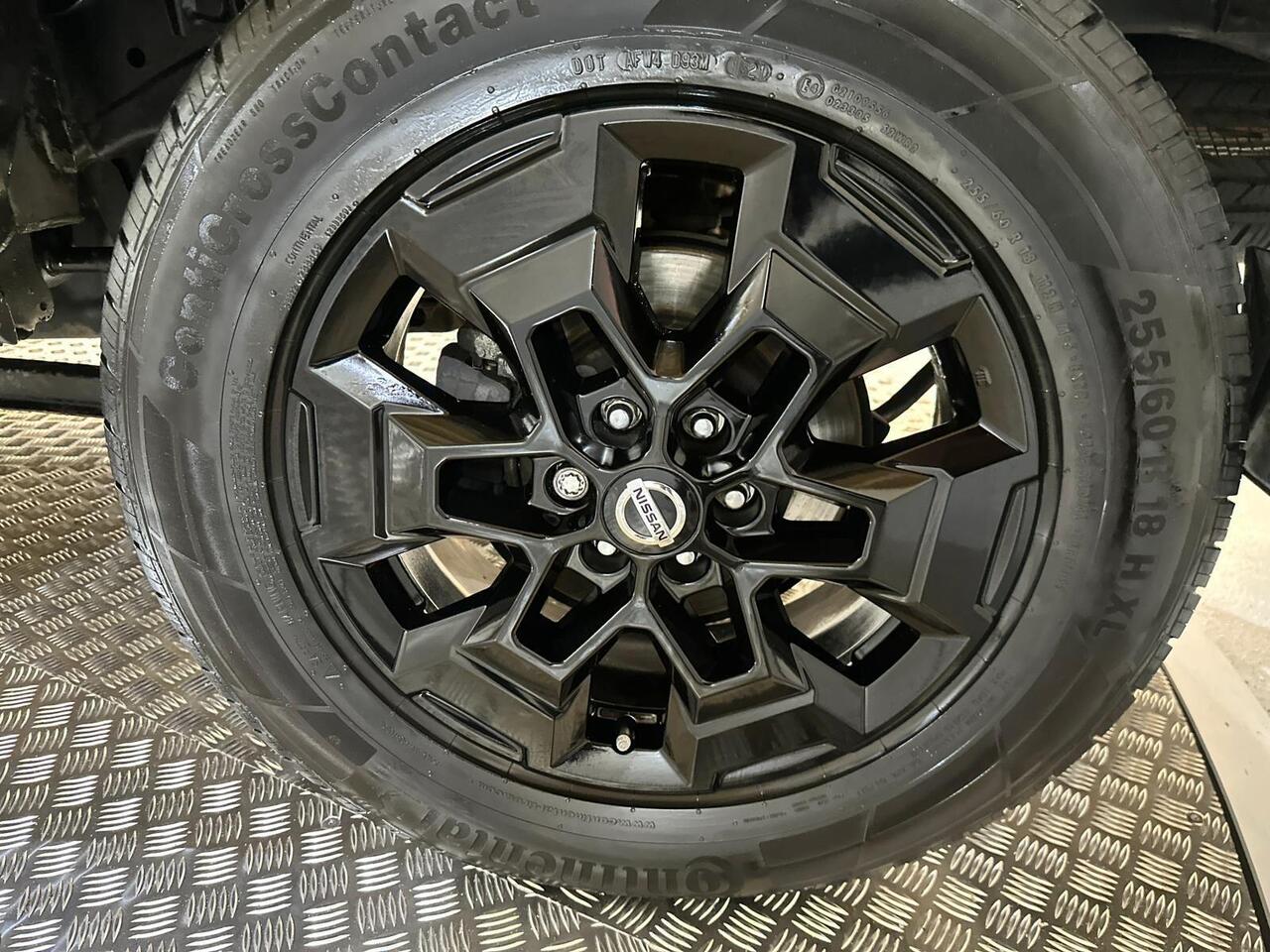 Nissan Navara AR21KFN