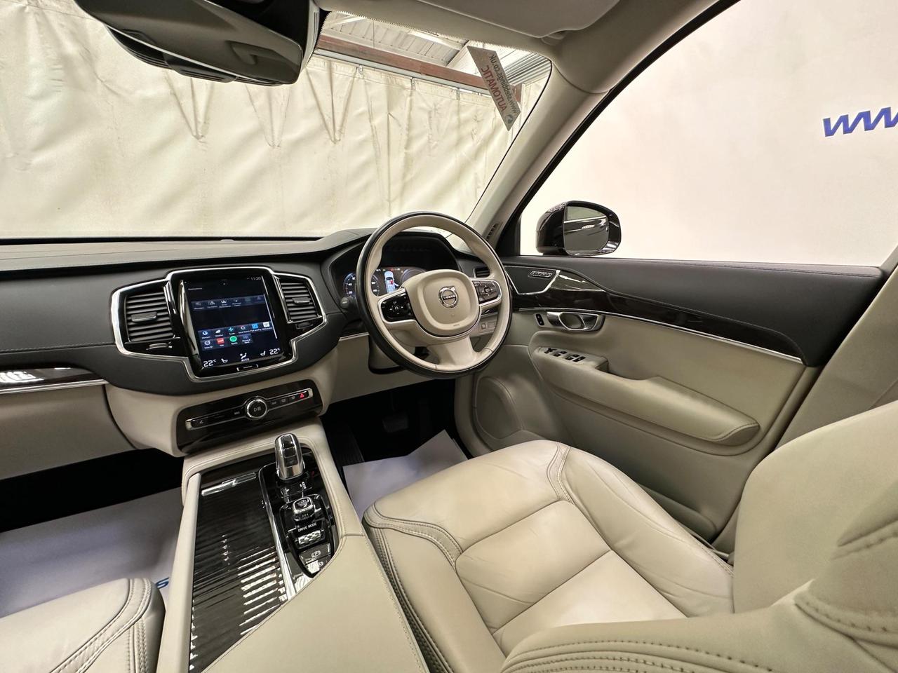 Volvo XC90 YT67WMO