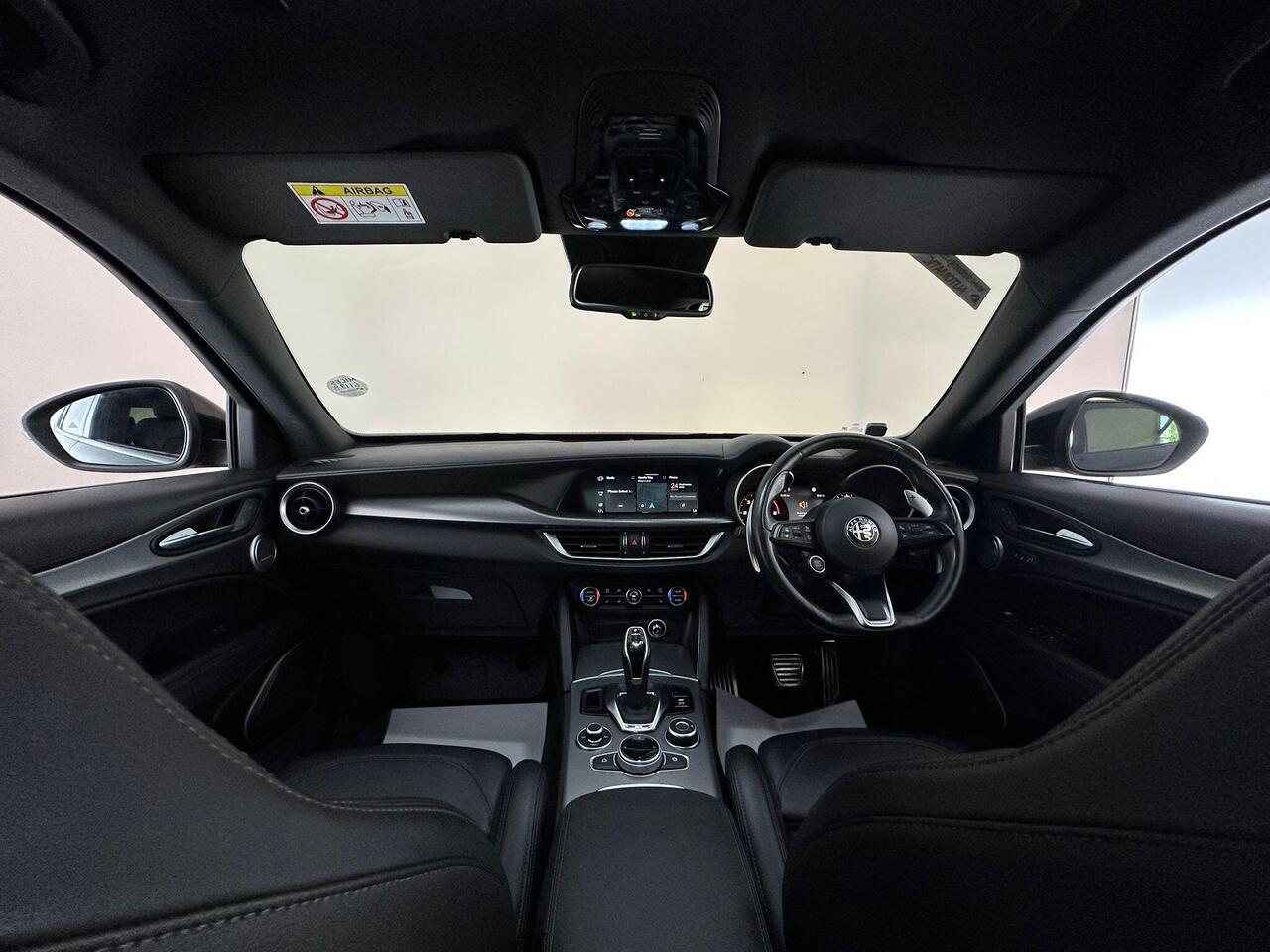 Alfa Romeo Stelvio AO70YYE