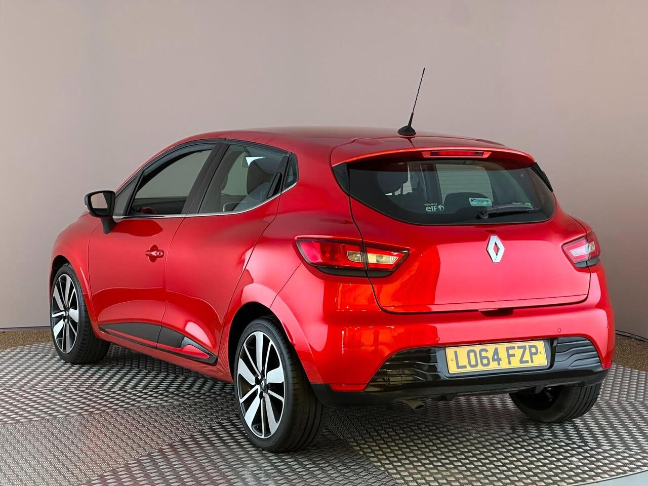 Renault Clio LO64FZP