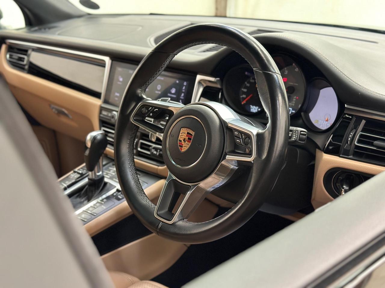 Porsche Macan AE69ODL