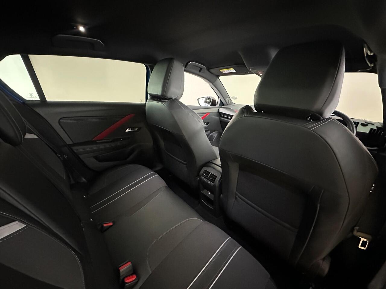 Vauxhall Astra WR72FGG