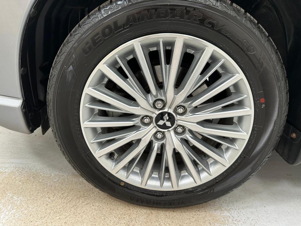 Mitsubishi Outlander FT19XHB