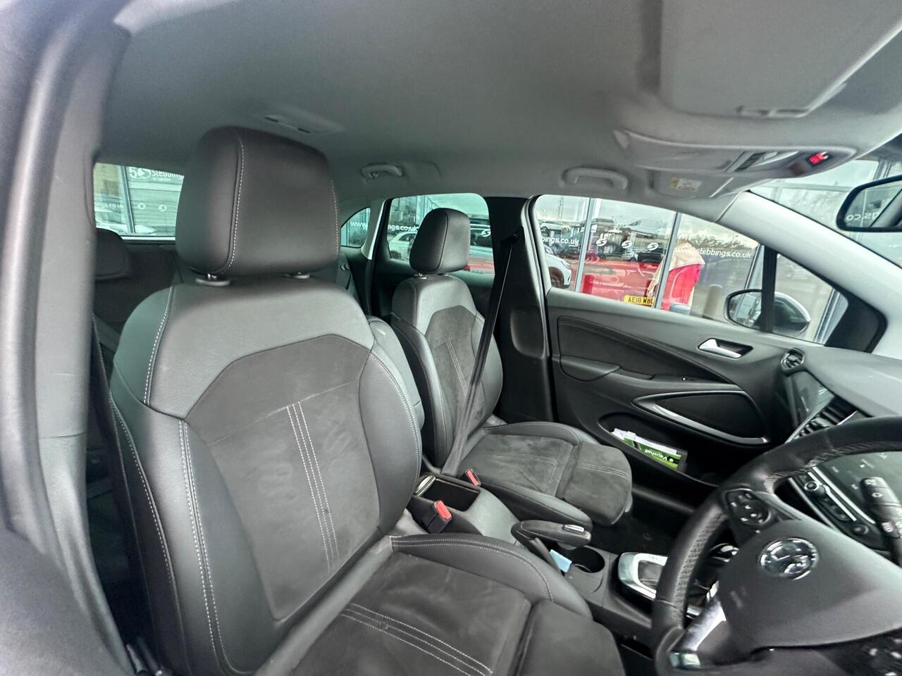 Vauxhall Crossland WP72GGZ