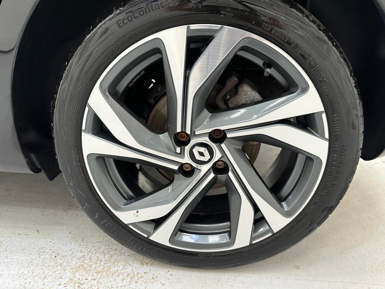 Renault Clio YE71SWN