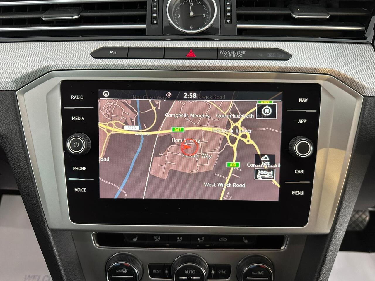 Volkswagen Passat WO19GZU