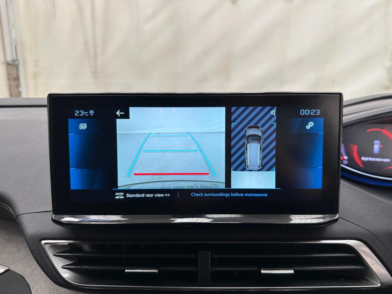 Peugeot 5008 SB71YGH