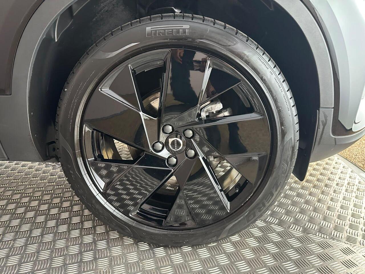 Volvo XC40 FL25SYC
