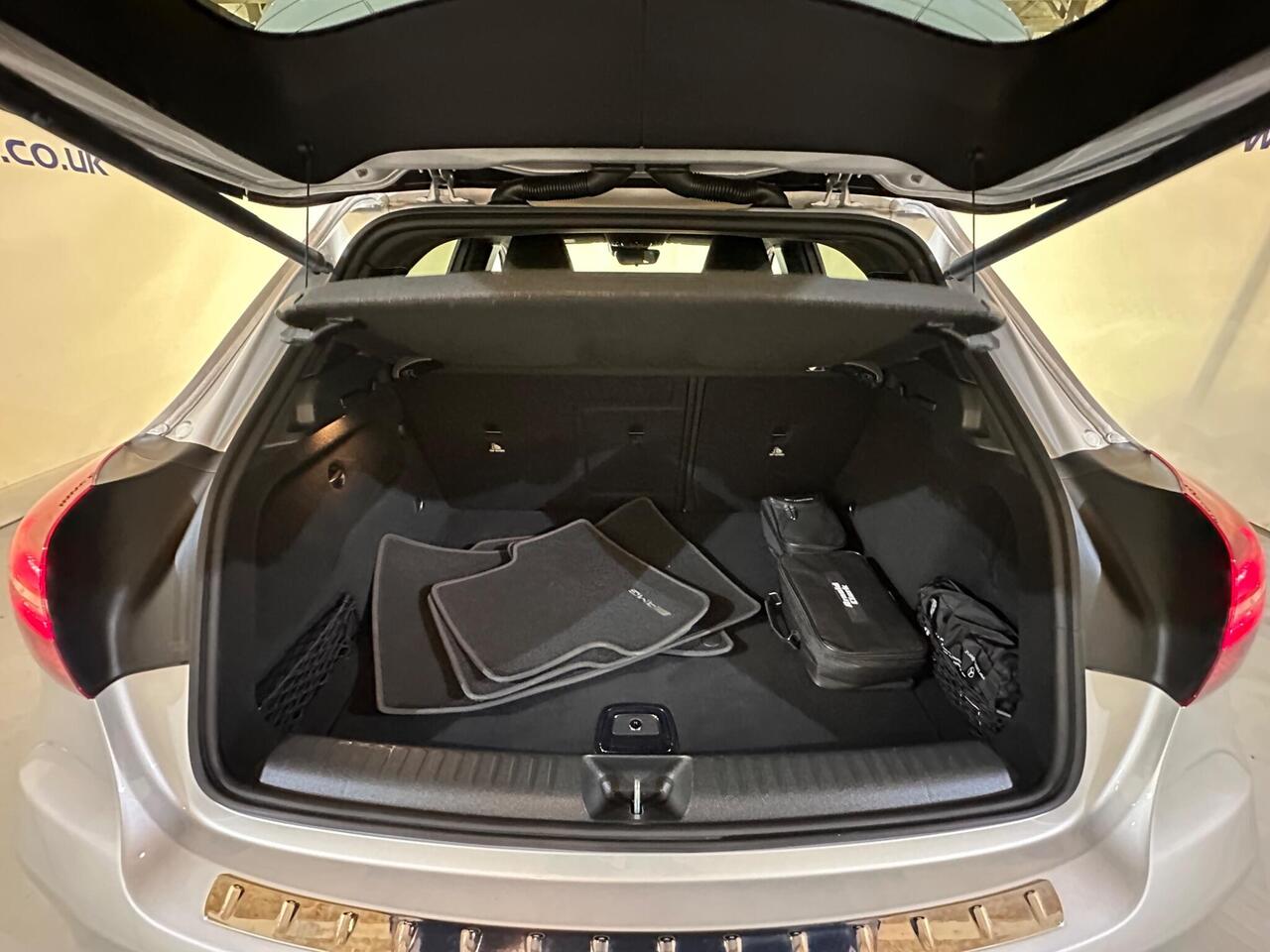 Mercedes-Benz GLA VO69VZZ