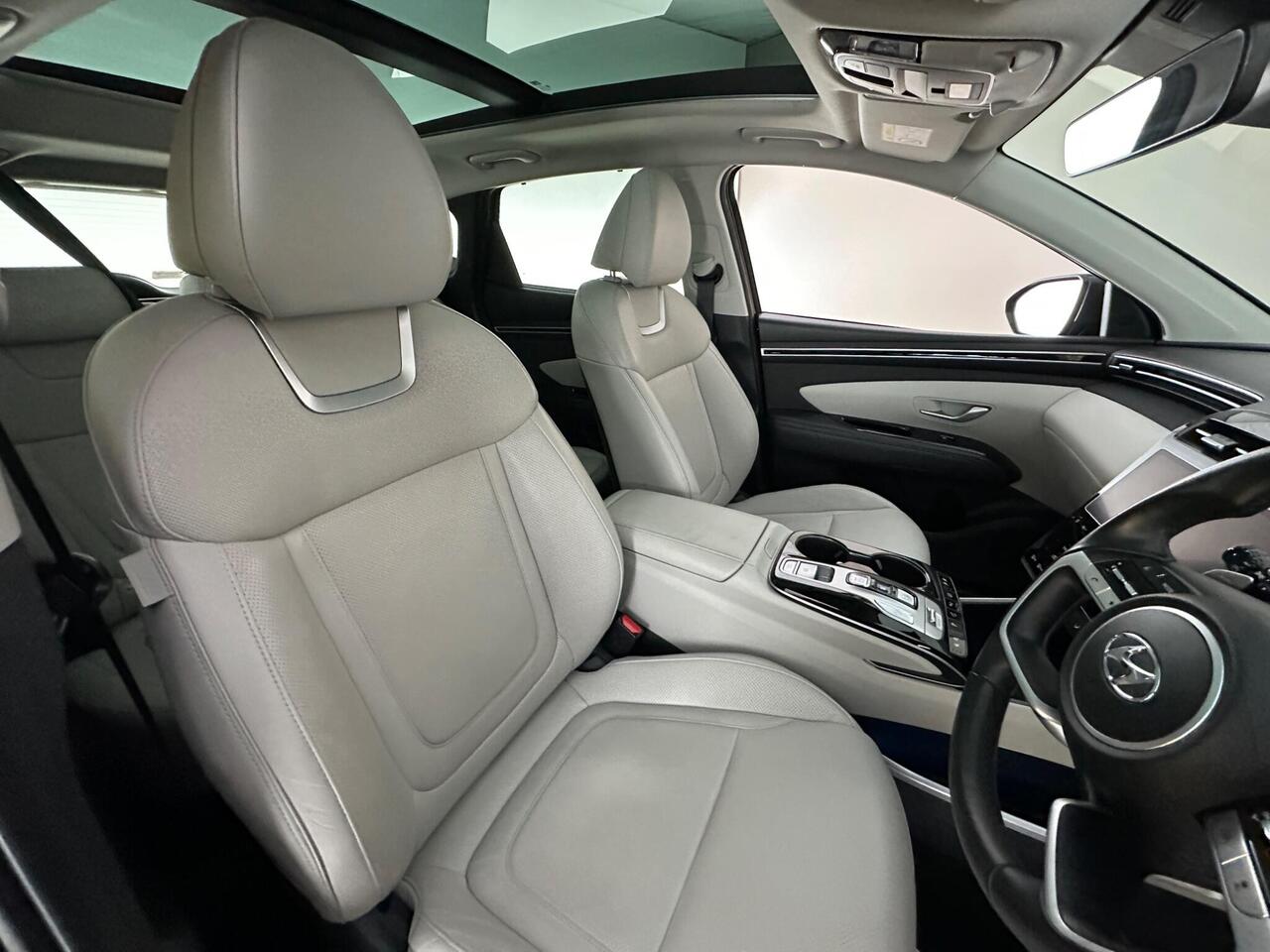 Hyundai TUCSON AX22AYS