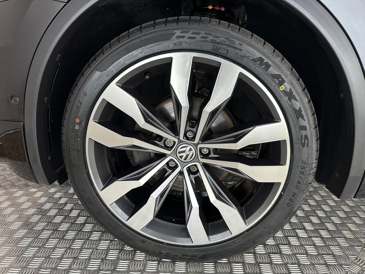 Volkswagen Tiguan DE70MRU