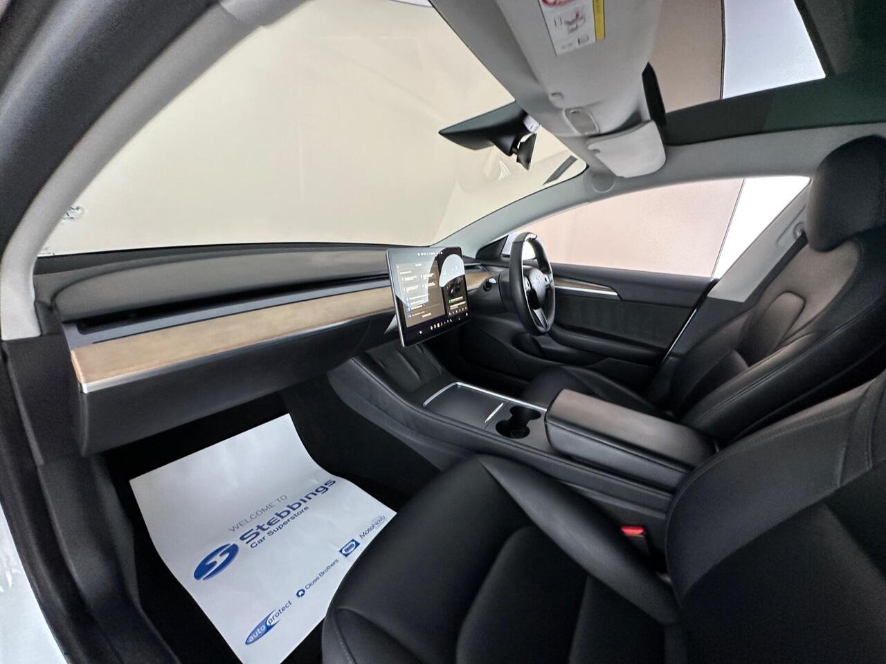 Tesla Model 3 AF72VLV