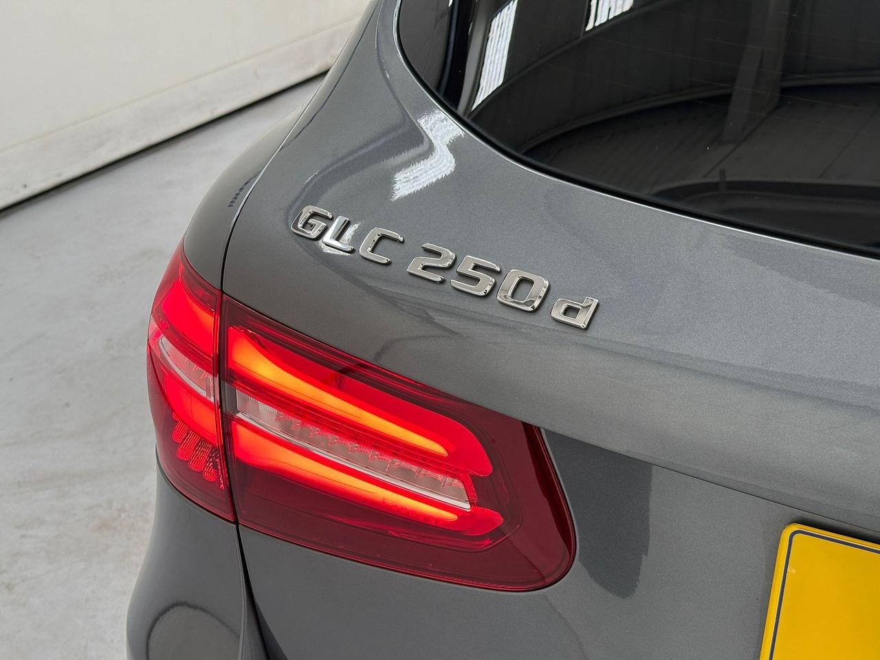 Mercedes-Benz GLC VK17NUP