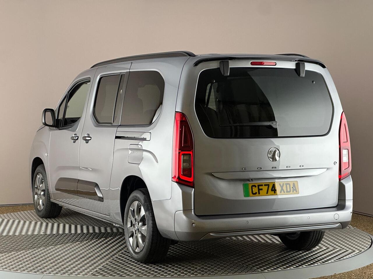 Vauxhall Combo Life Electric CF74XDA