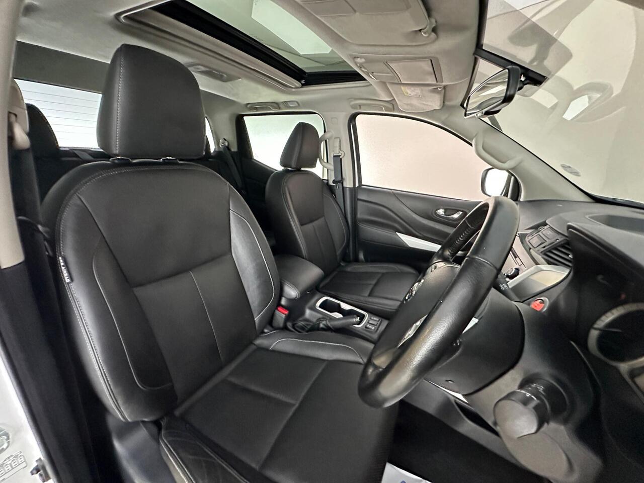 Nissan Navara NY19TMU