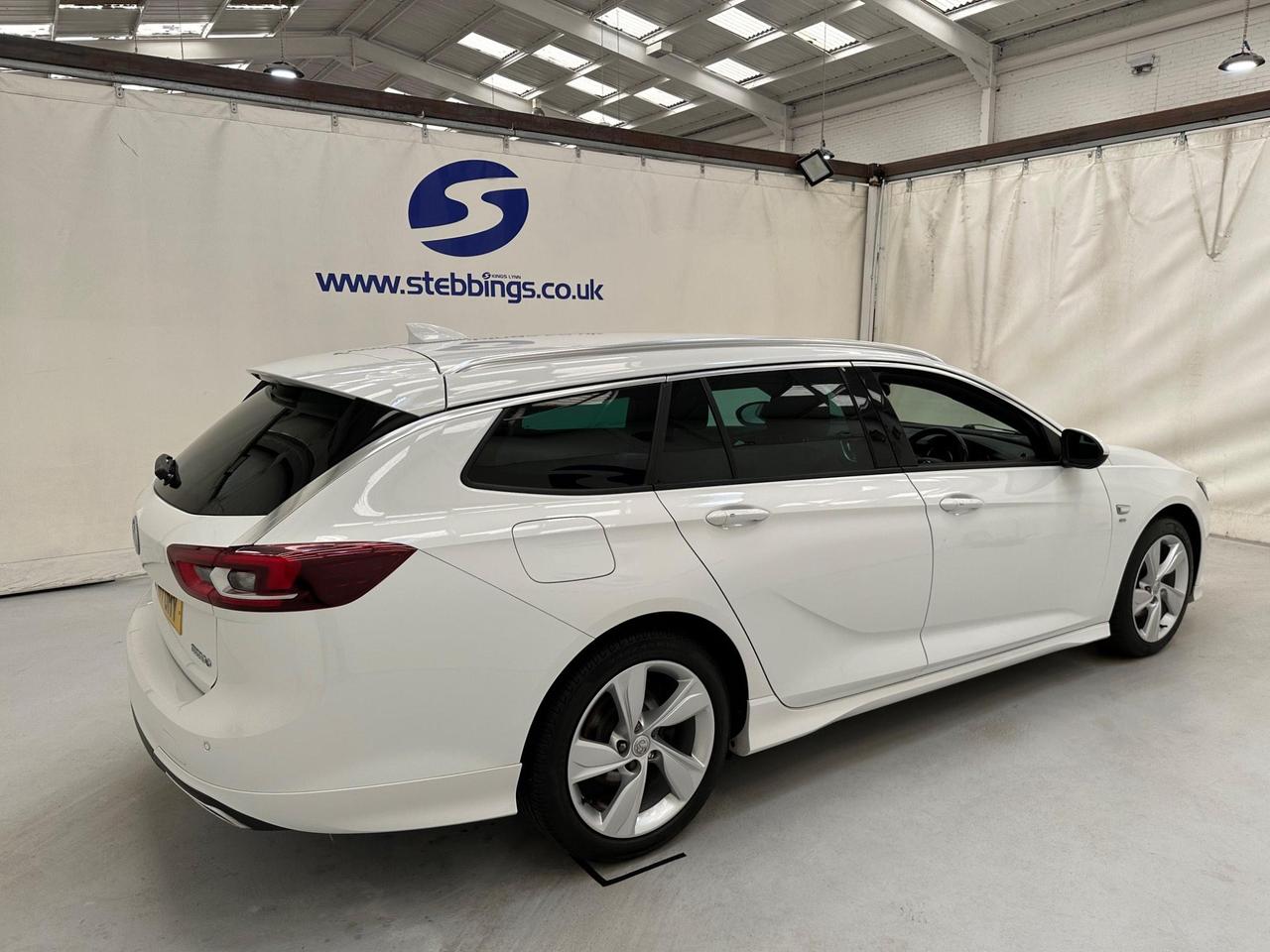 Vauxhall Insignia VX17UHY