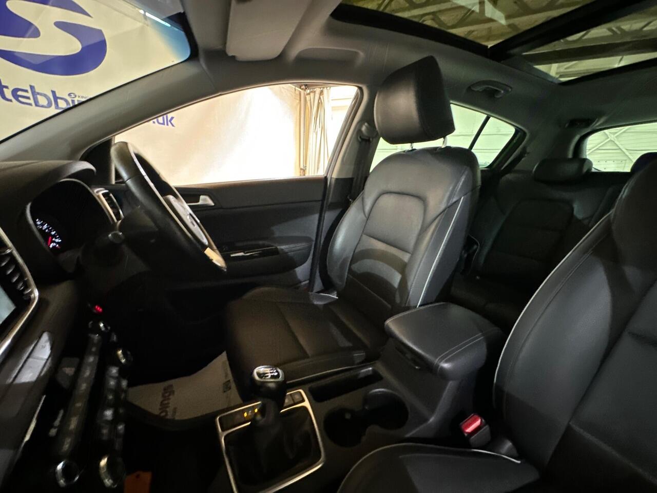 Kia Sportage AY69YYT