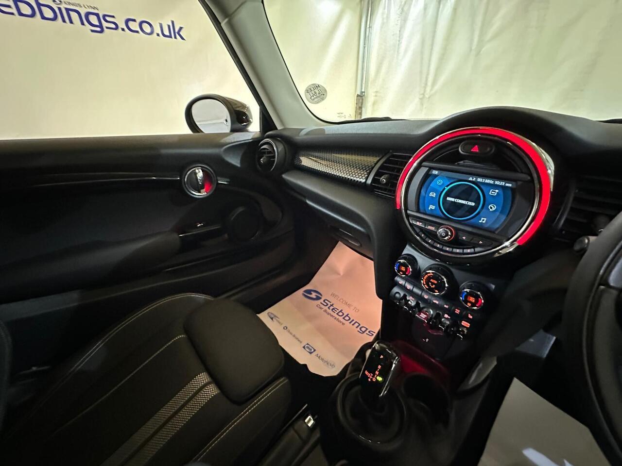 MINI Hatch EA70YLB