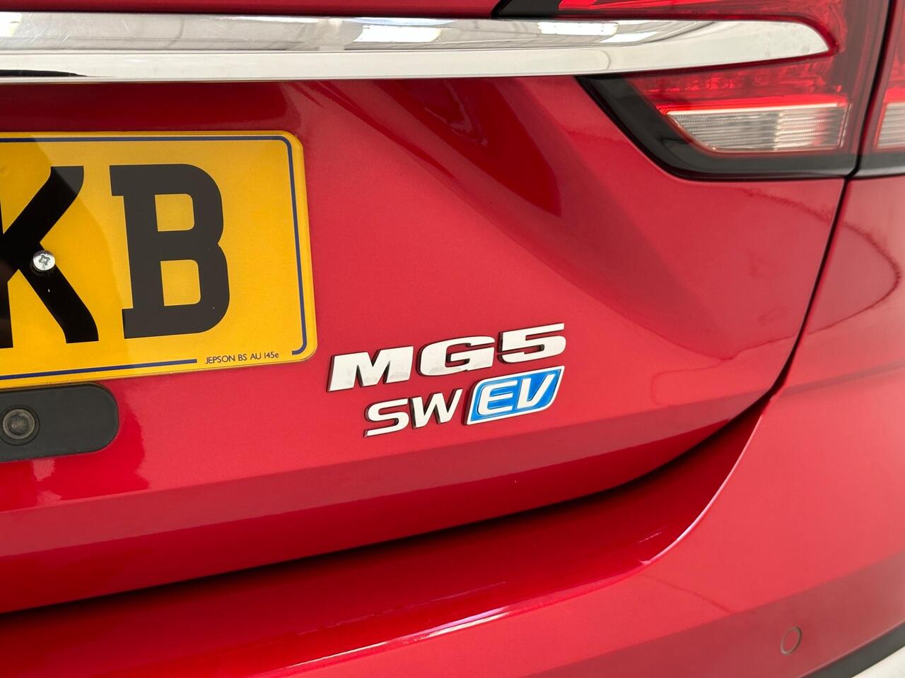MG MG5 AP21XKB