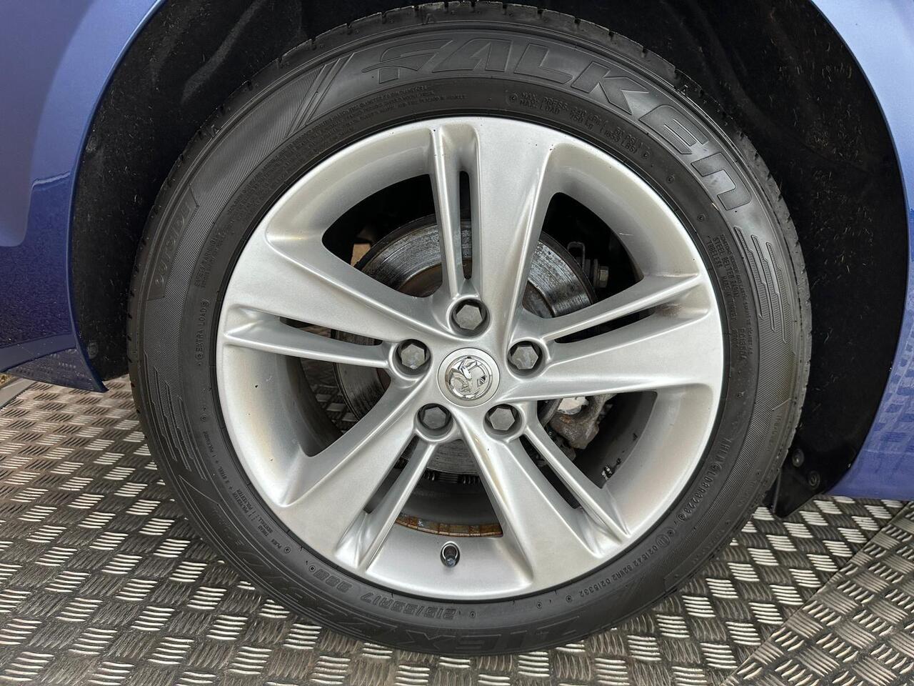 Vauxhall Insignia FP21RVM