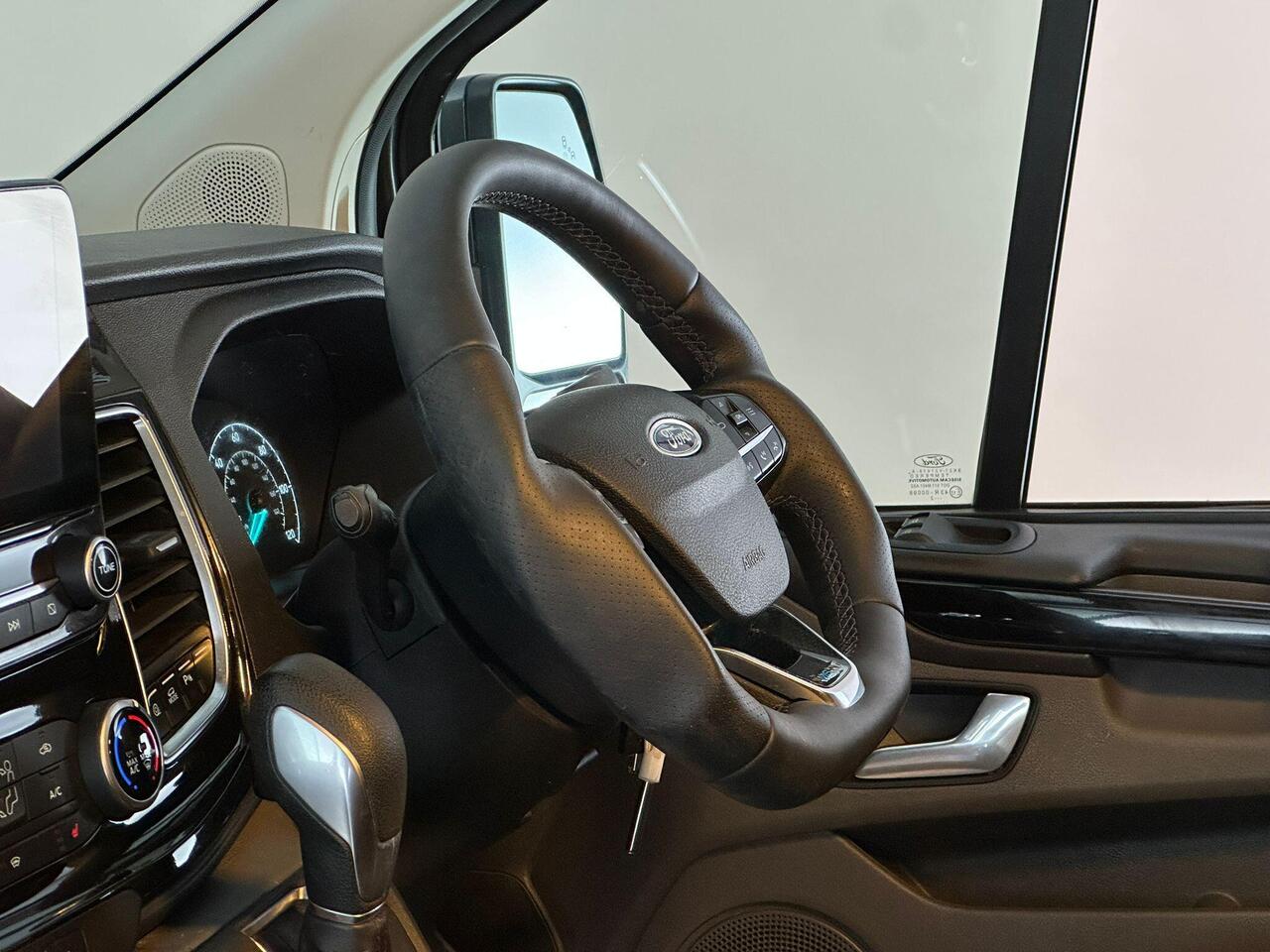 Ford Transit Custom OV72AVG