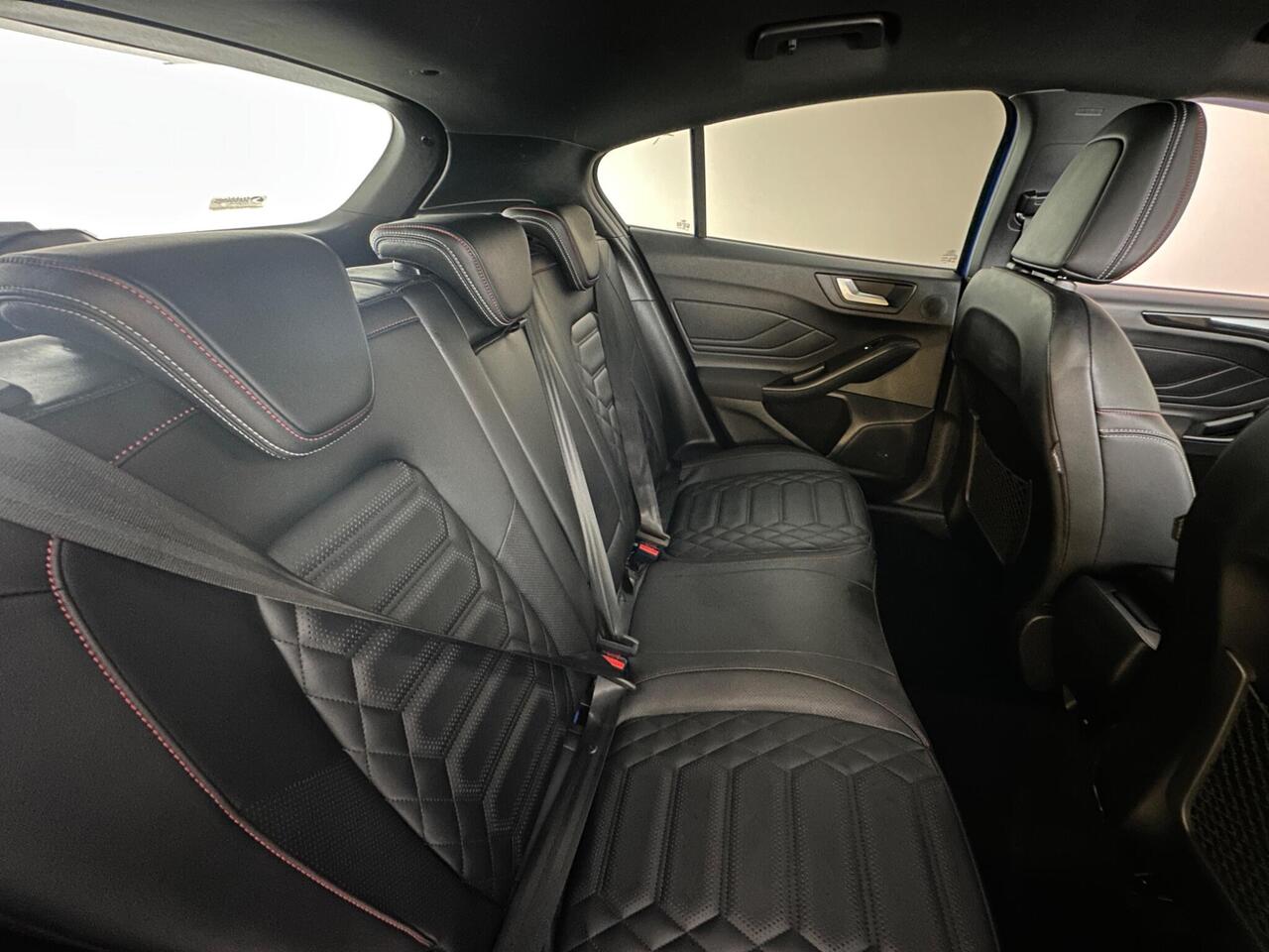 Ford Focus NX73JRZ