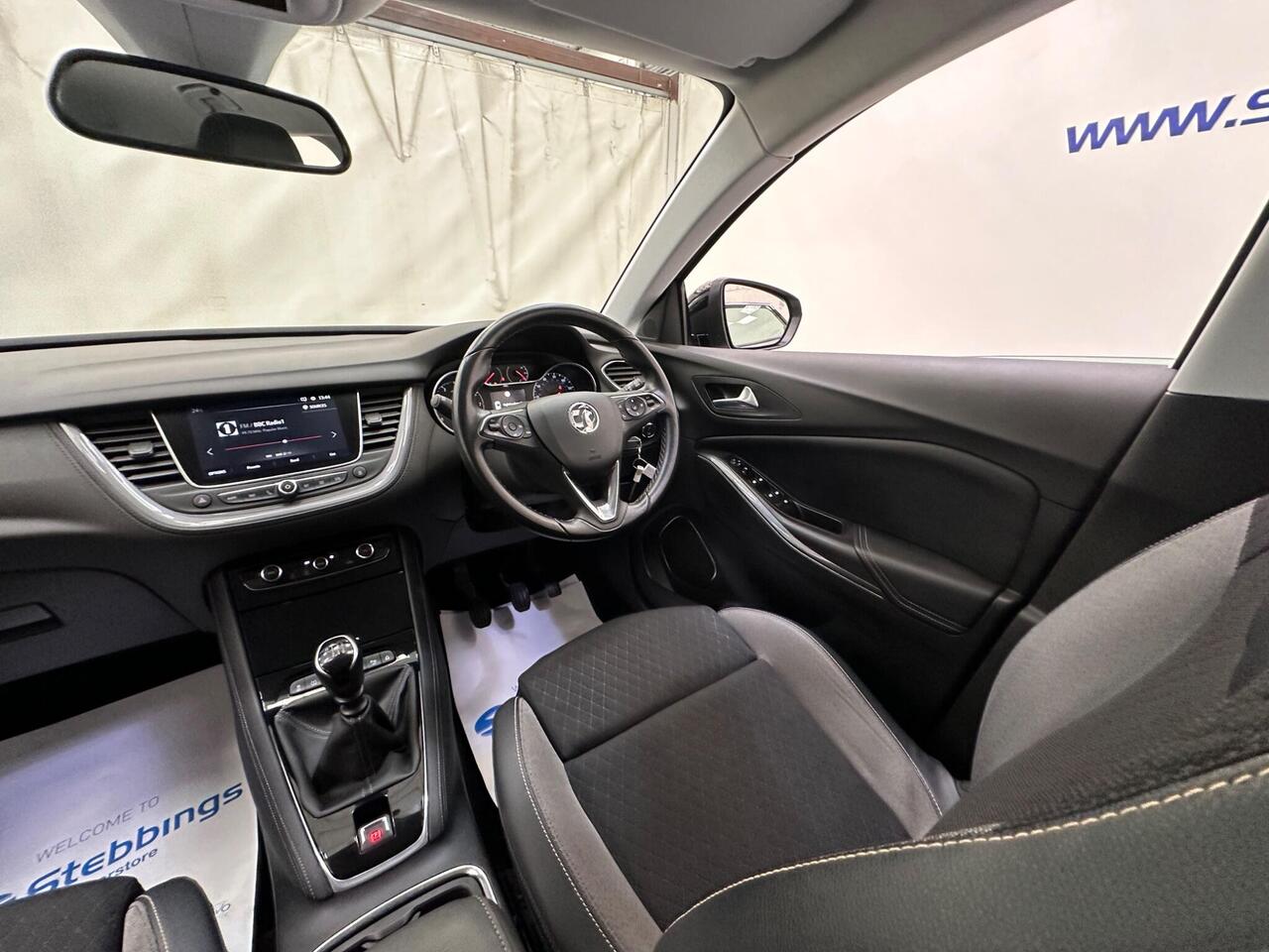 Vauxhall Grandland X EX19SXR
