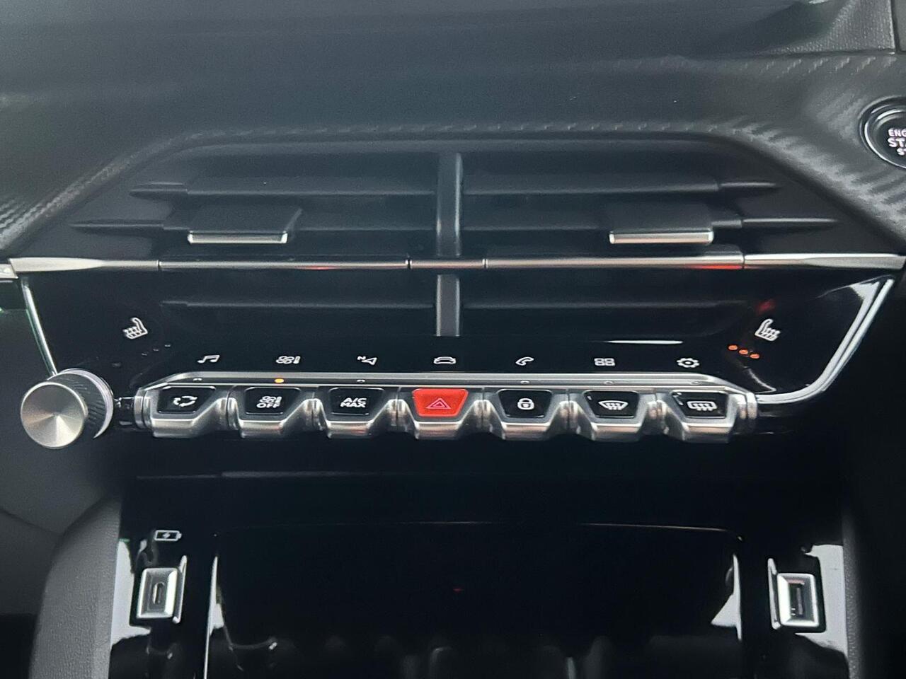 Peugeot 2008 KW72VUU