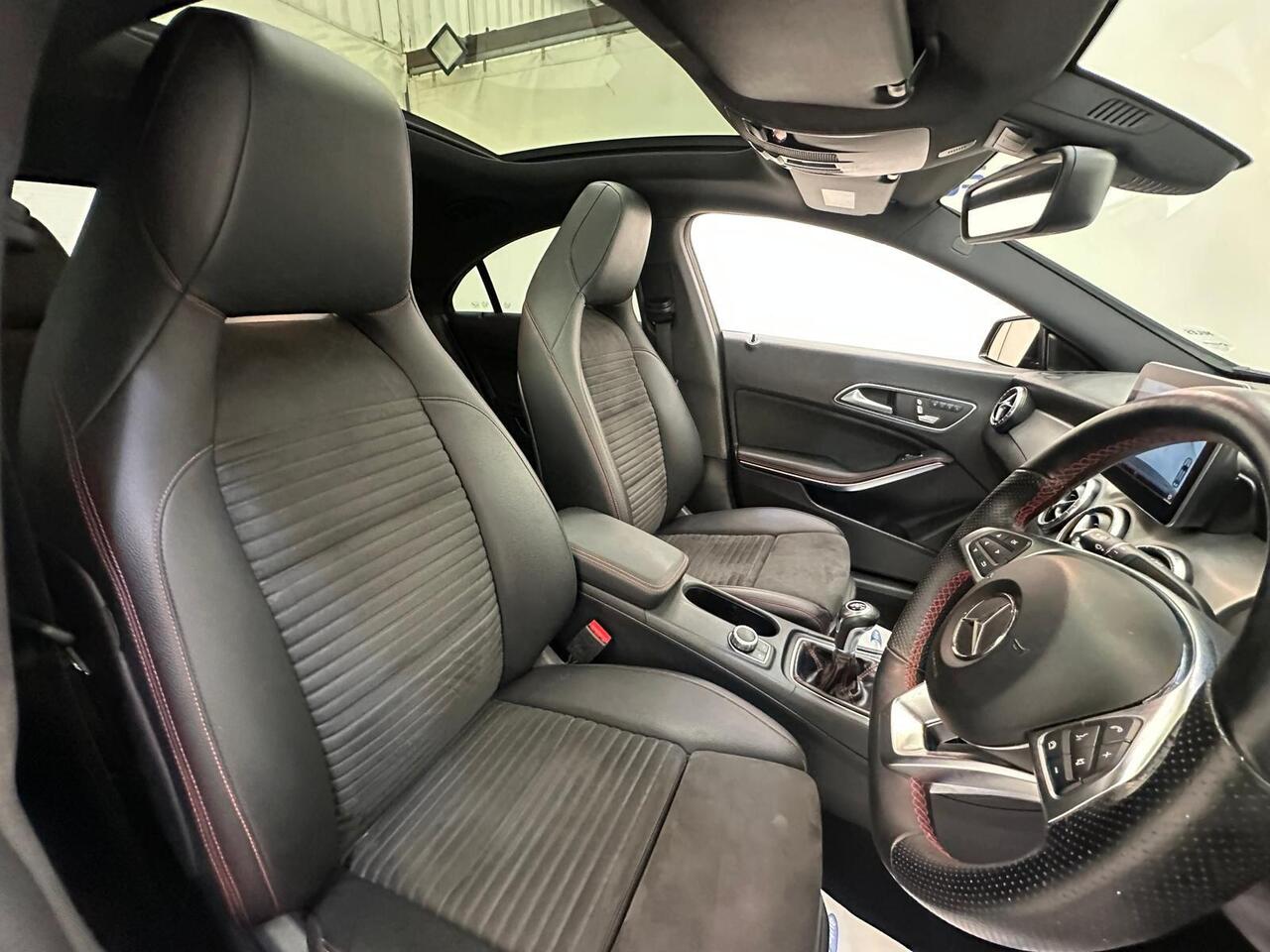 Mercedes-Benz CLA WX19OCJ