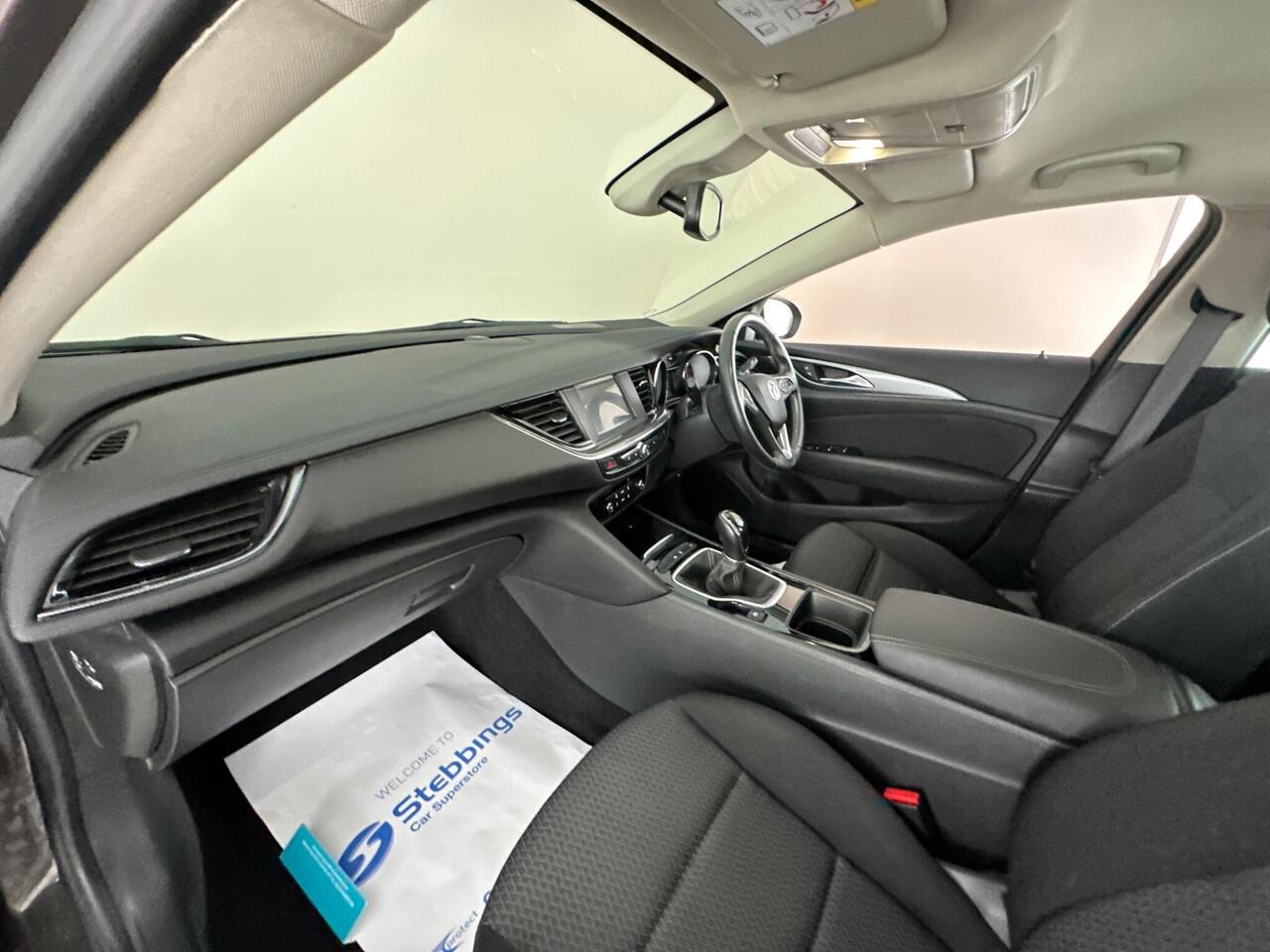 Vauxhall Insignia VO71HRZ