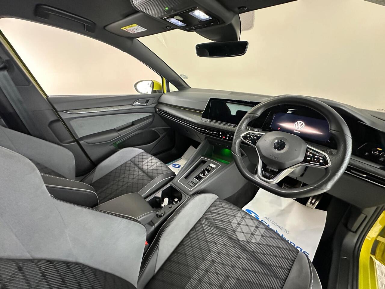 Volkswagen Golf EX71HKW