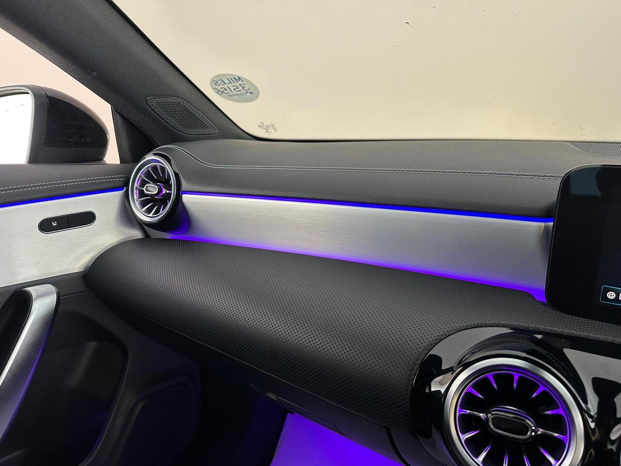 Mercedes-Benz CLA OV72KXF