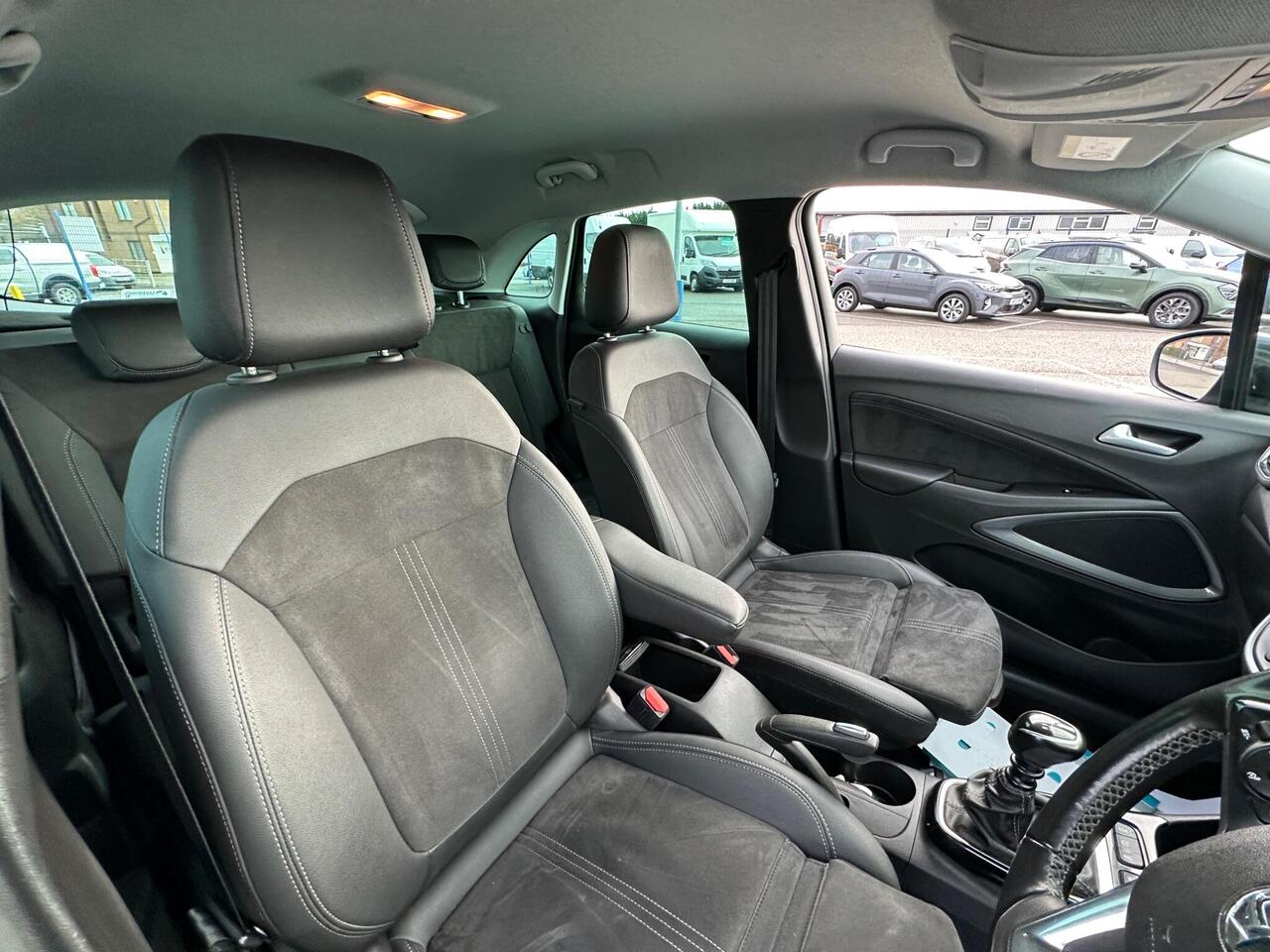 Vauxhall Crossland SH22LWL