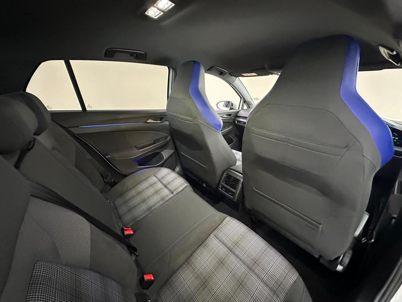 Volkswagen Golf AJ21MVG