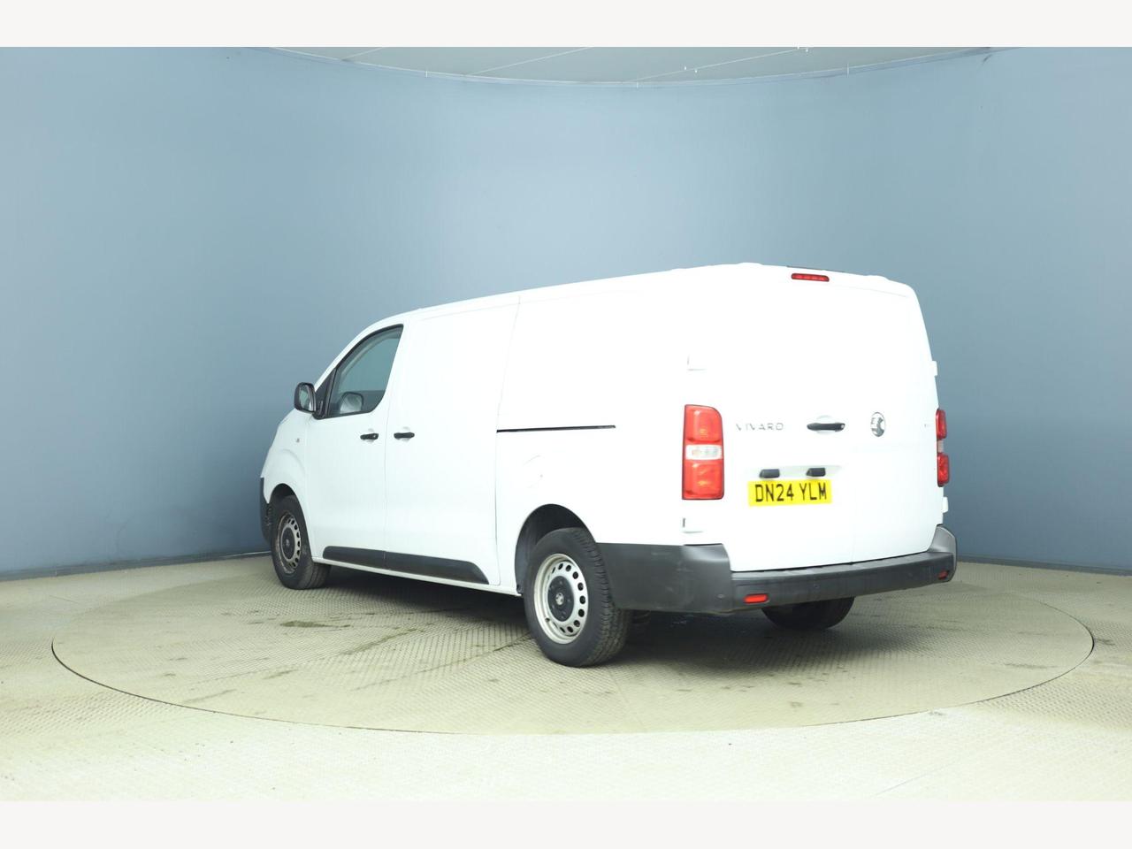 Vauxhall Vivaro DN24YLM