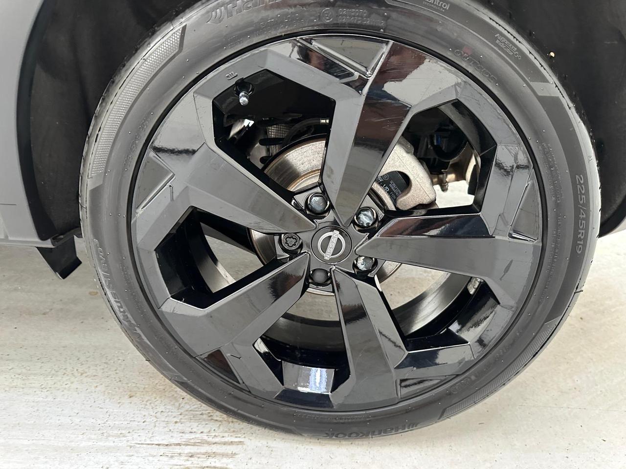 Nissan Juke DN74WTJ