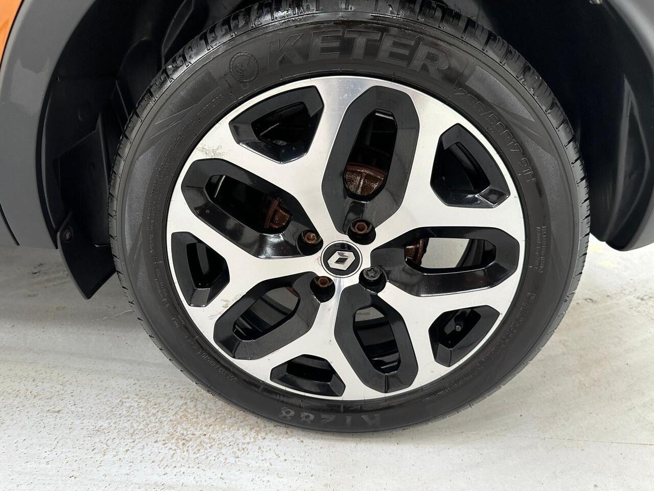 Renault Captur AU19SRZ