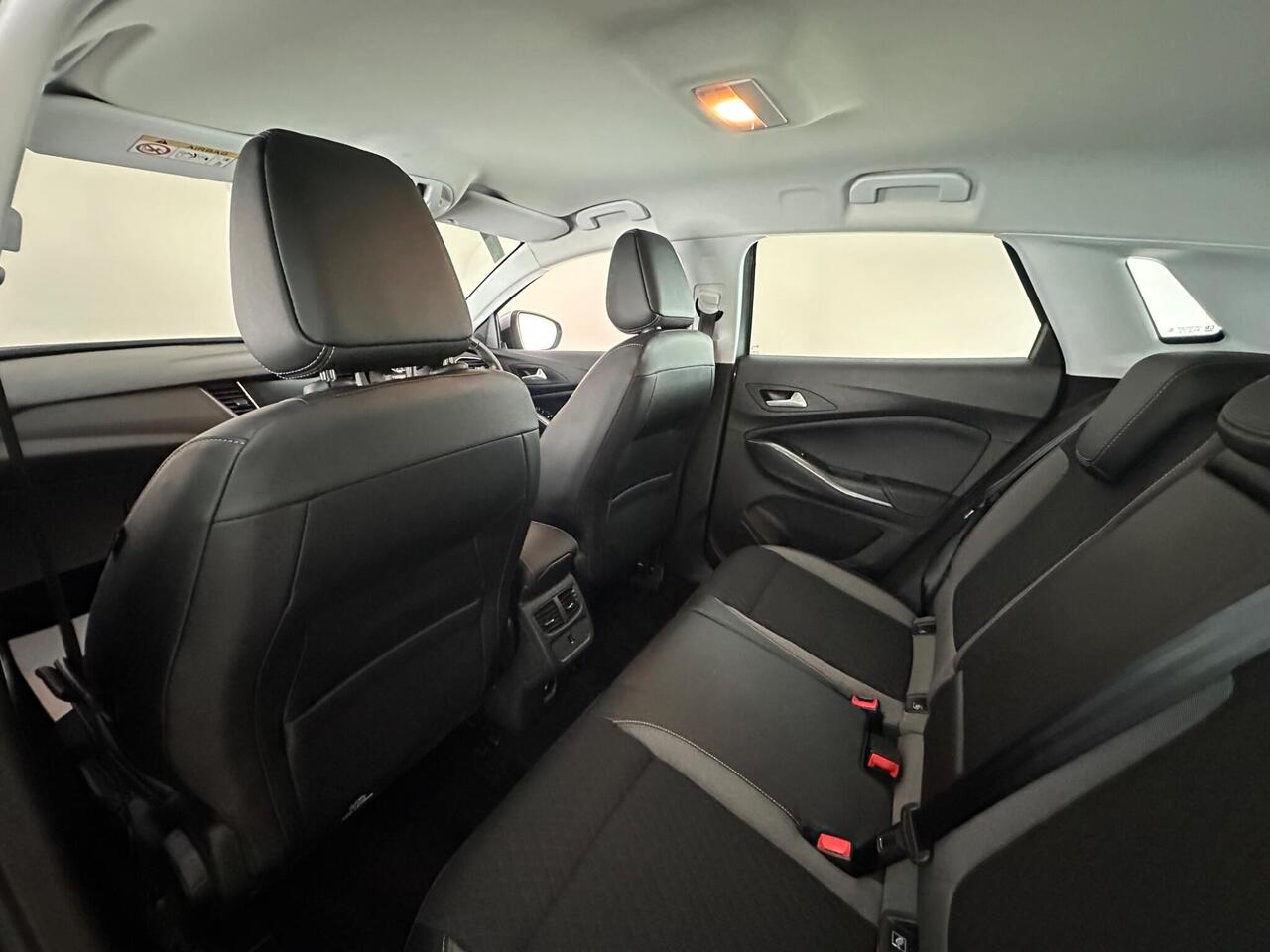 Vauxhall Grandland X FP21OZF