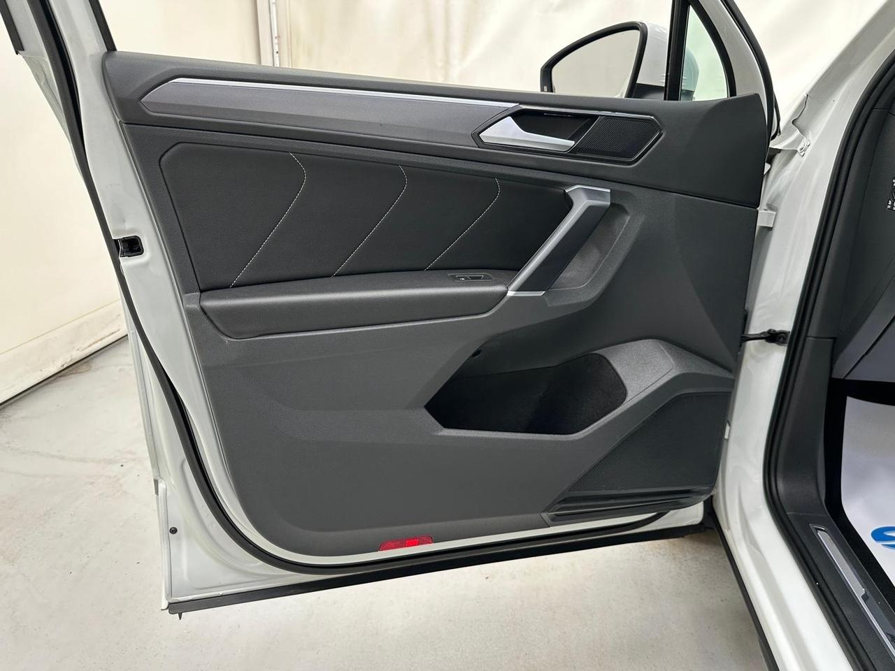 Volkswagen Tiguan AV66NHY