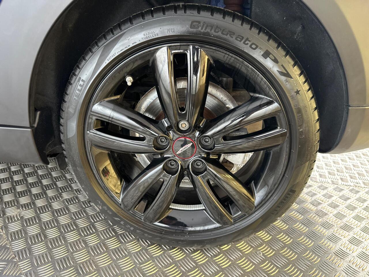 MINI Hatch FG70YLZ
